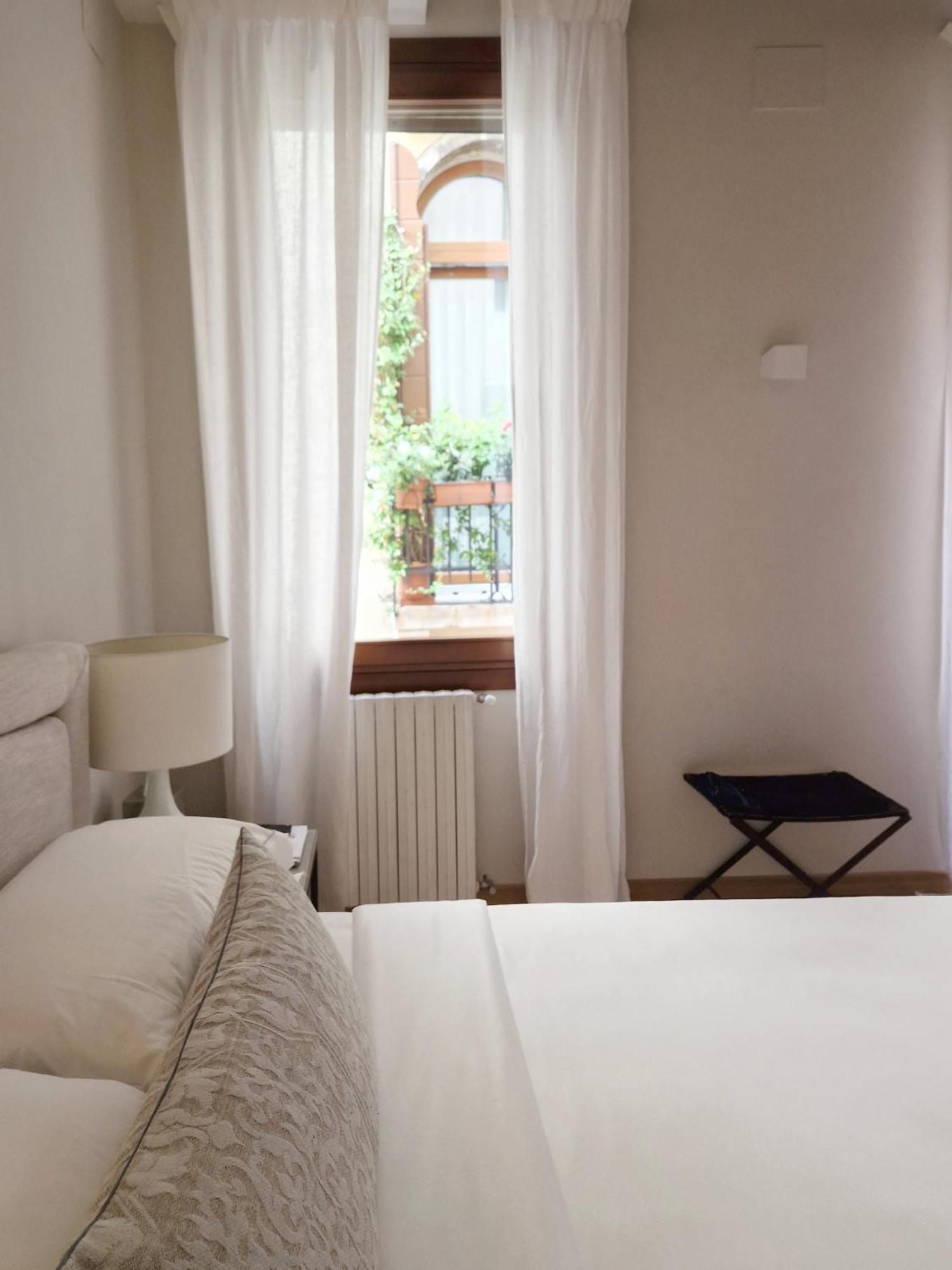 ヴェネツィア プリマルーチェ Bed & Breakfast エクステリア 写真